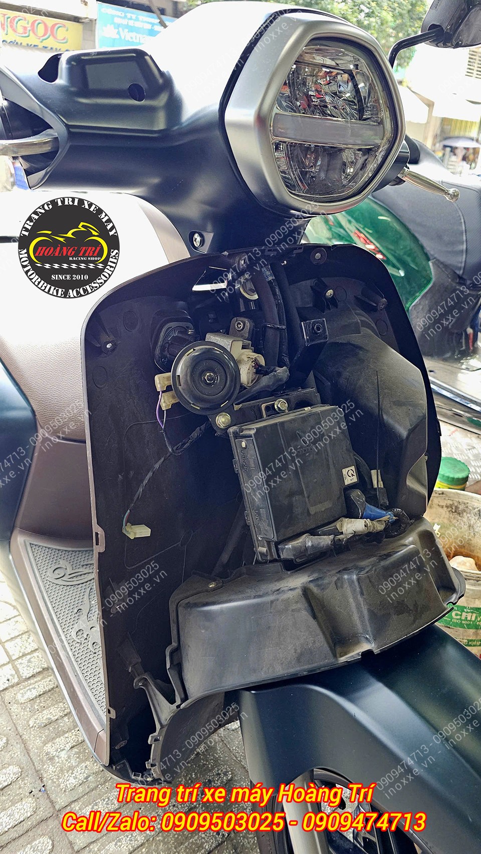 Rổ trước mặt nạ xe máy điện Vinfast Klara, Feliz