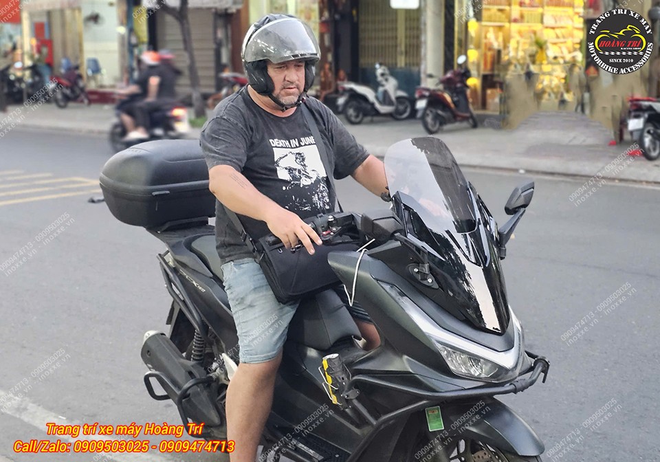 Kính chắn gió PCX 160 2021-2024 kiểu Forza 300 - NCL