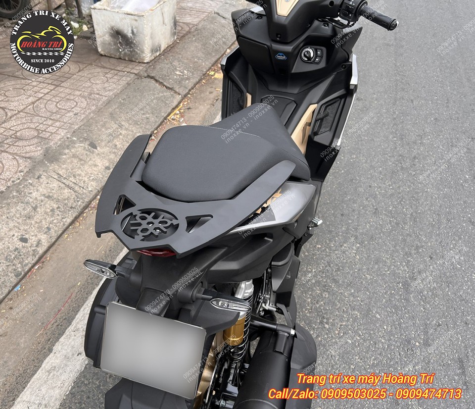Cản sau (tay dắt) NVX V3 có Logo Yamaha