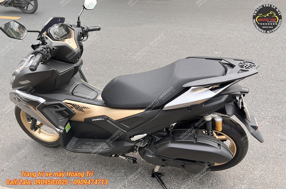 Cản sau (tay dắt) NVX V3 có Logo Yamaha