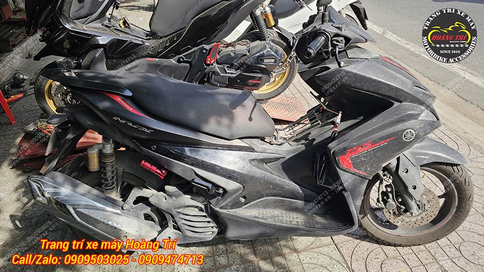 Gác chân phụ HTR cho xe Yamaha NVX