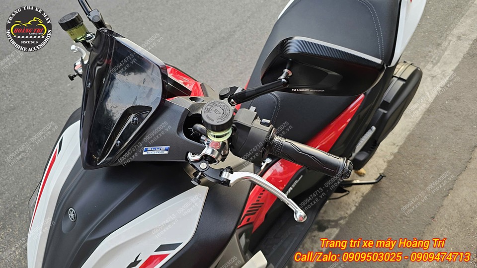 Tay thắng Racing Boy lắp cho xe NVX V3