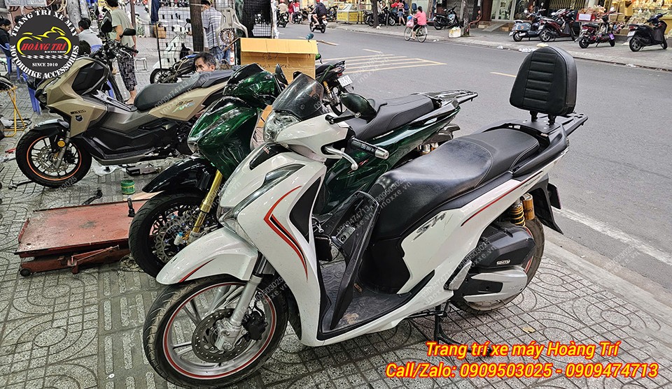 Đế tựa lưng bật/gấp mẫu V2 lắp cho xe SH