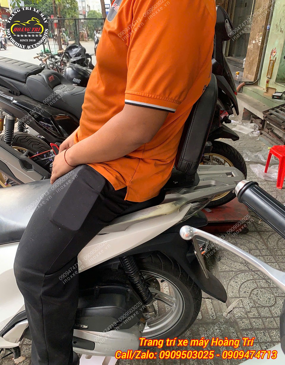 Đế tựa lưng bật/gấp mẫu V2 lắp cho xe SH