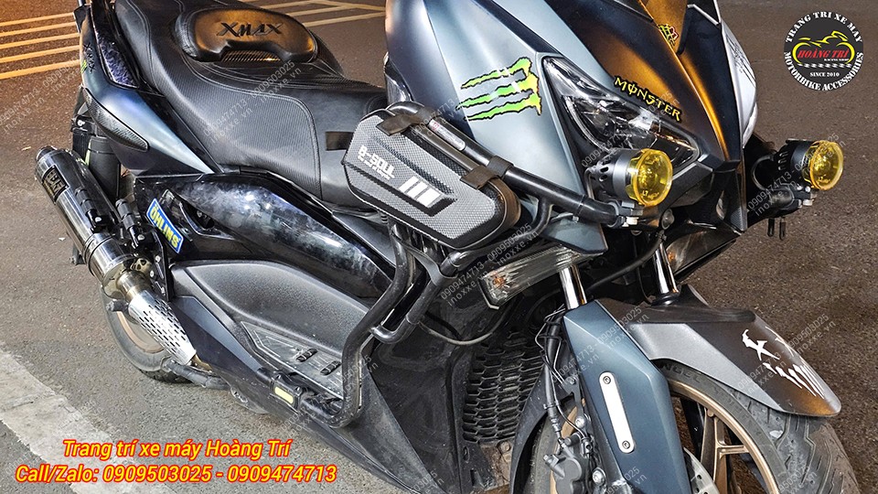 Gác chân phụ HTR độ cho xe XMax 300