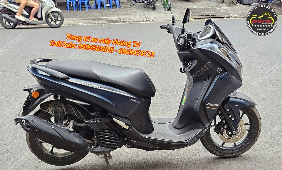 Gác chân phụ xe Yamaha Lexi