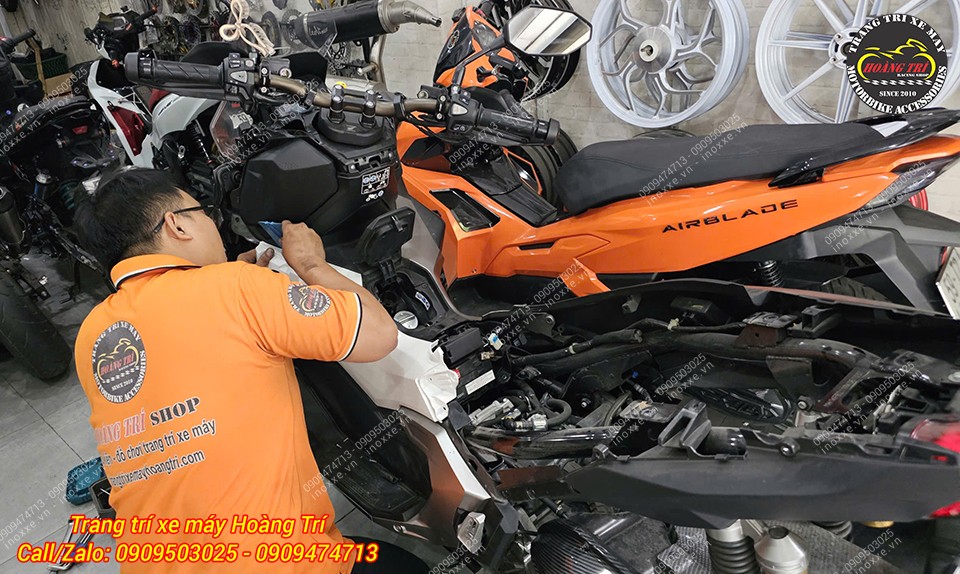 ADV 160 2021-2024 thay dàn áo ADV 160 2025-2026