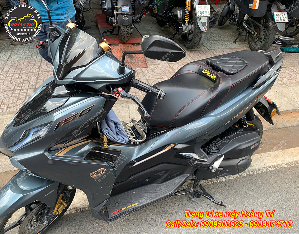 Yên 2 tầng độ cho xe Airblade kiểu Indo có tựa lưng bật gấp