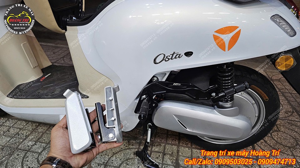 Gác chân phụ HTR nhôm CNC xe máy điện Yadea