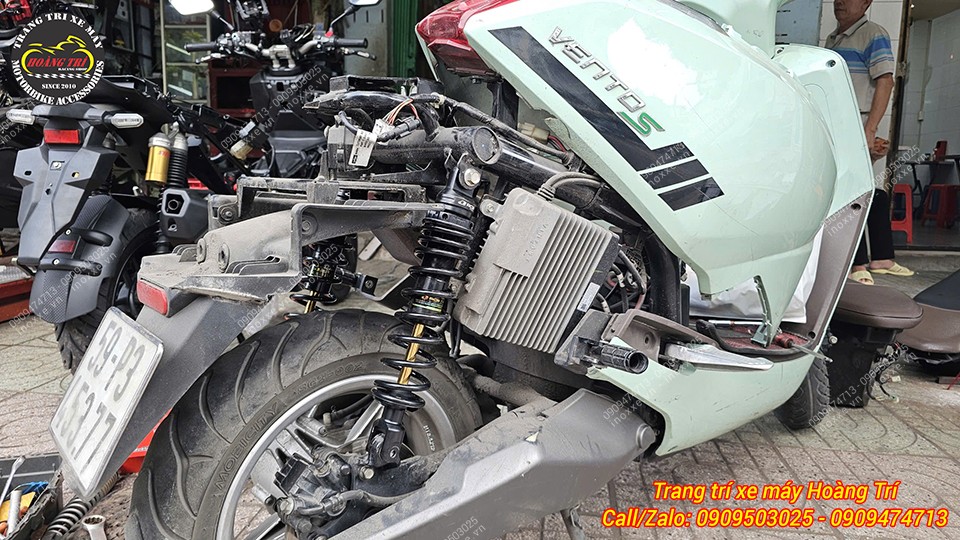 Phuộc Racing Boy độ cho xe máy điện Vento