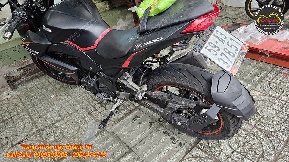 Chắn bùn sau Shark Power Z800/Z900 độ cho nhiều dòng xe máy