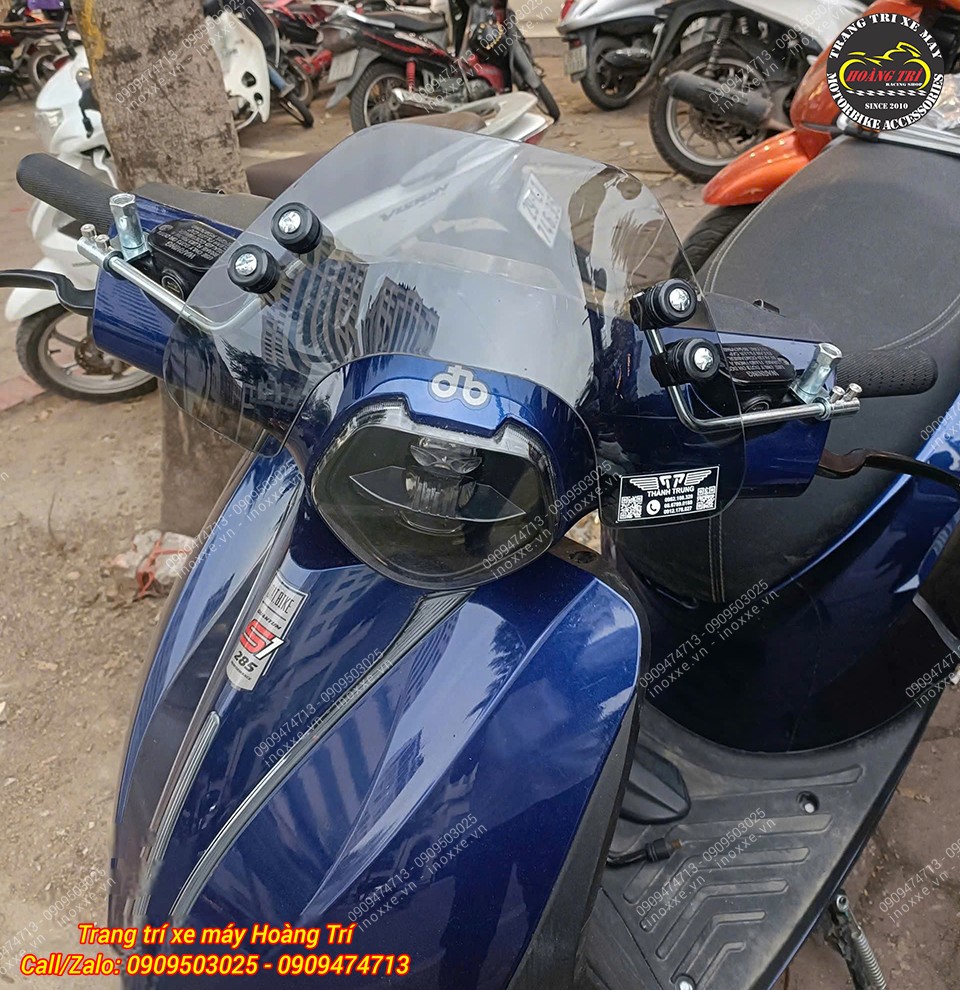 Kính chắn gió Quantum