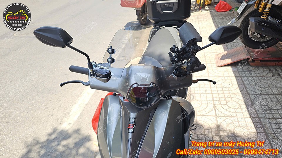 Kính chắn gió Quantum