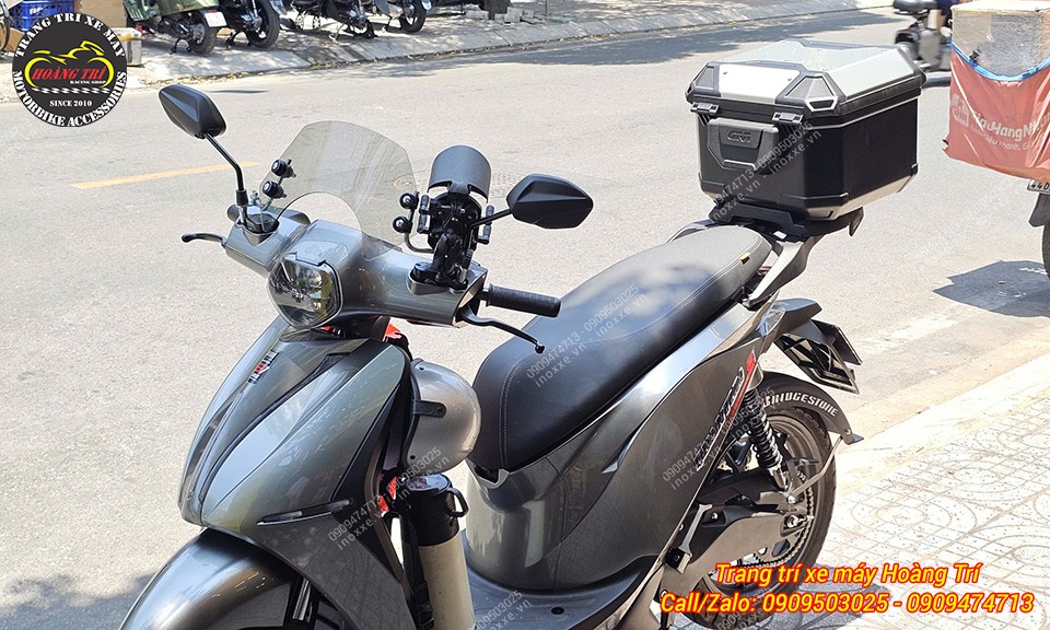 Kính chắn gió Quantum