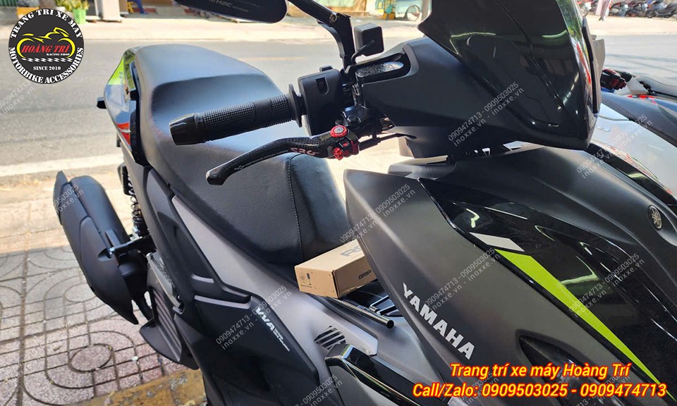 Tay thắng kiểu cho xe NVX V3