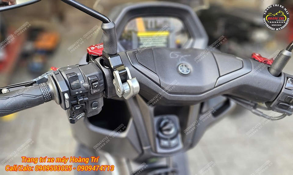 Lắp công tắc tắt mở đèn cho xe Yamaha Nmax
