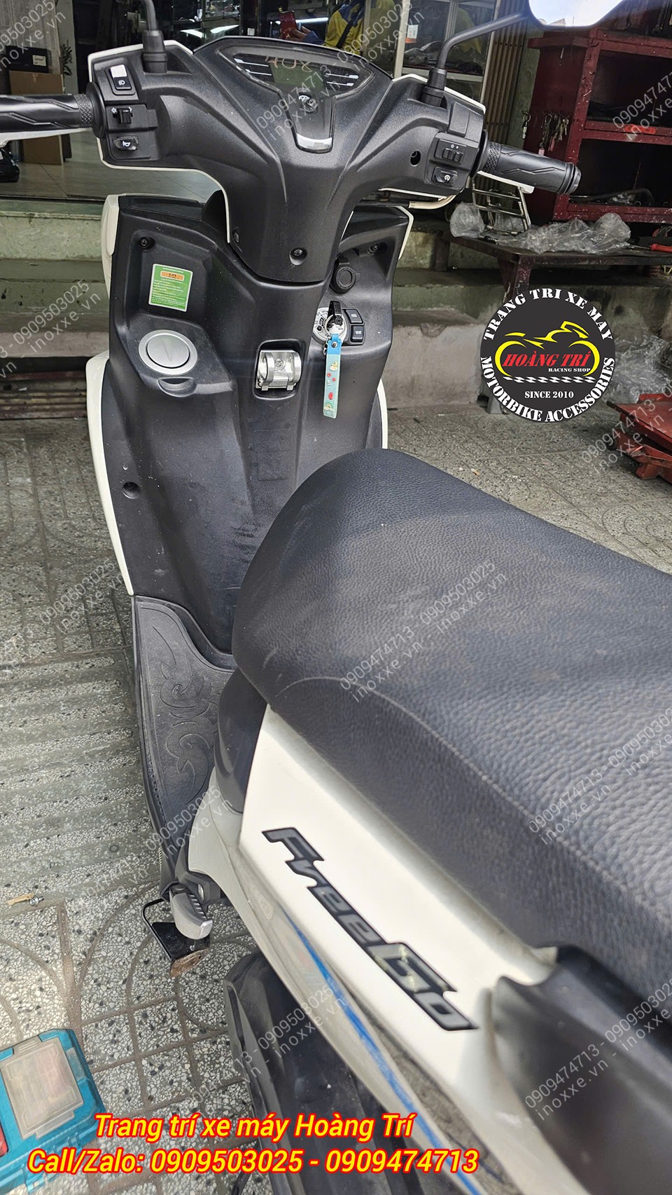 Móc treo đồ xe Freego