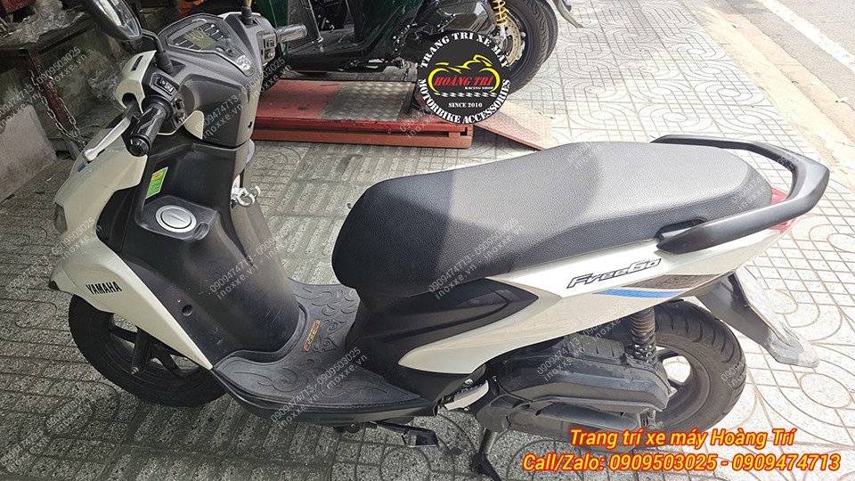 Móc treo đồ xe Freego