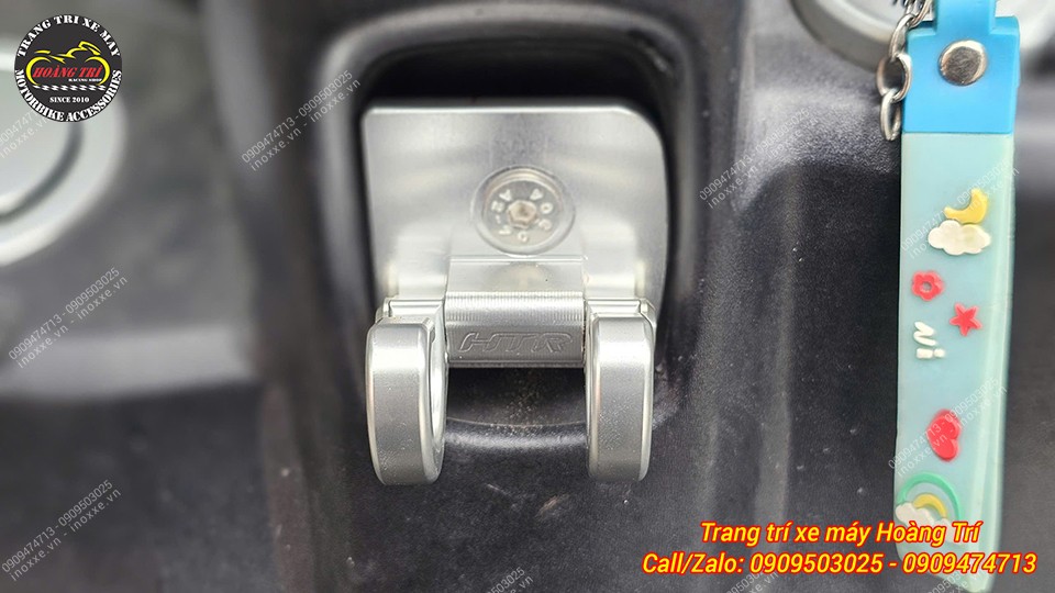 Móc treo đồ xe Freego