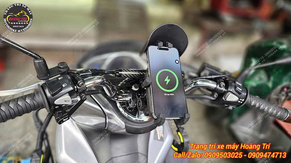 Giá đỡ điện thoại FRX tích hợp sạc không dây