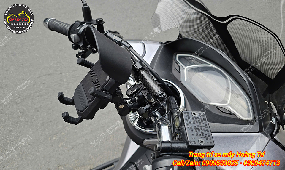 Giá đỡ điện thoại FRX tích hợp sạc không dây