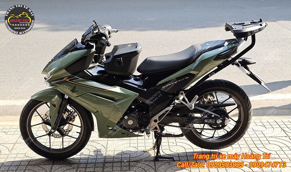 Baga sau Givi HRX cho xe Winner R đế thùng có đèn Stop