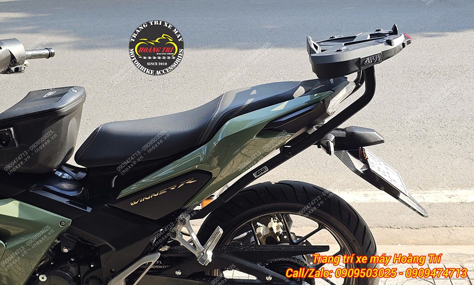 Baga sau Givi HRX cho xe Winner R đế thùng có đèn Stop
