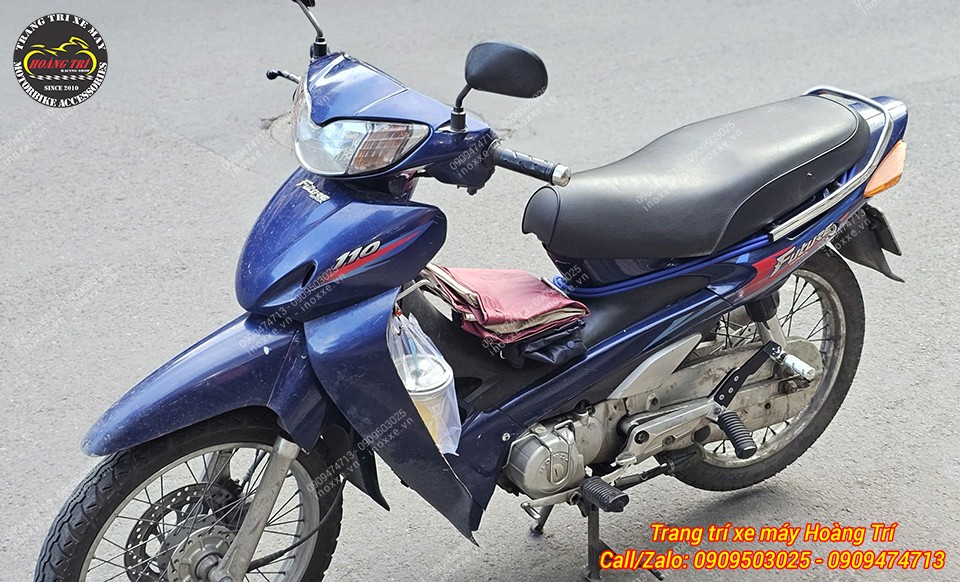 Gác chân phụ xe Wave / Future