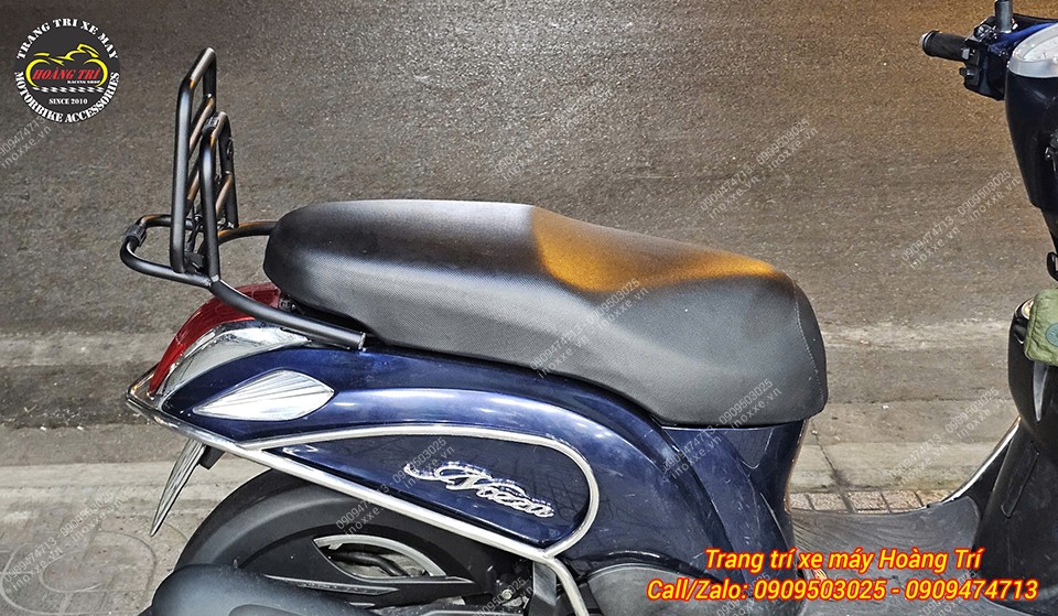 Baga sau xe Nozza 2011 kiểu Vespa