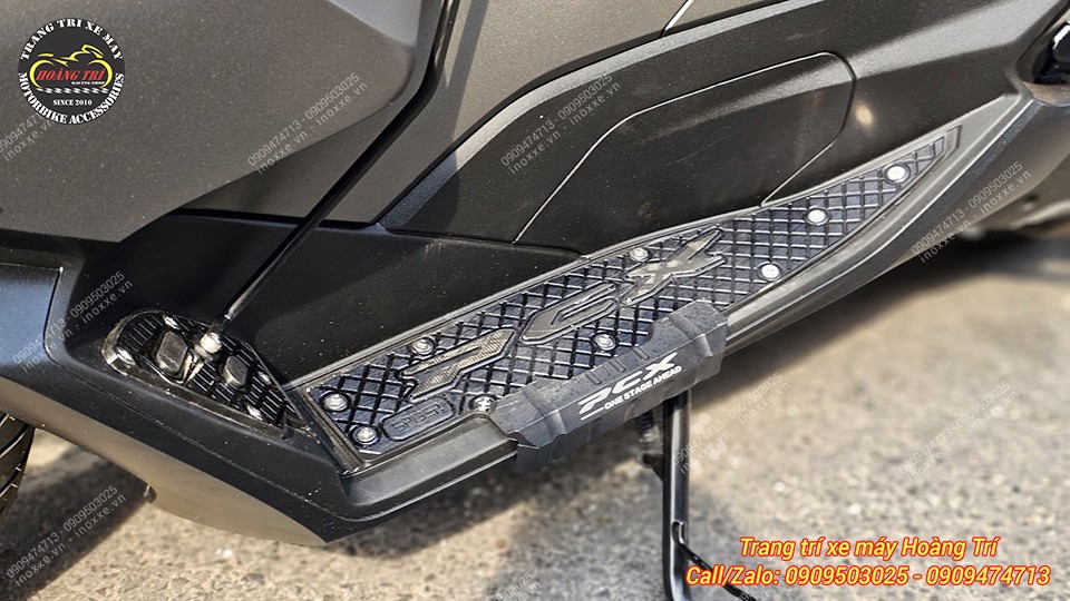 Thảm để chân PCX 160 nhôm CNC - Spider