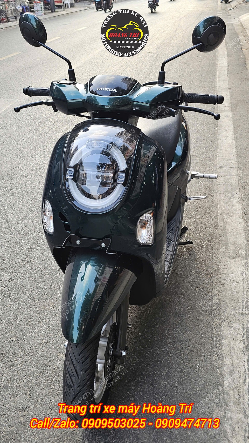 Gác chân phụ xe Scoopy