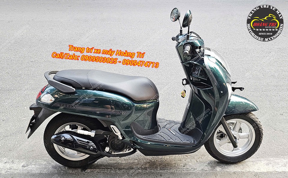 Gác chân phụ xe Scoopy