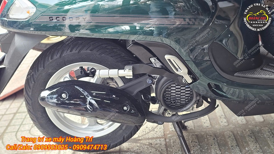 Gác chân phụ xe Scoopy