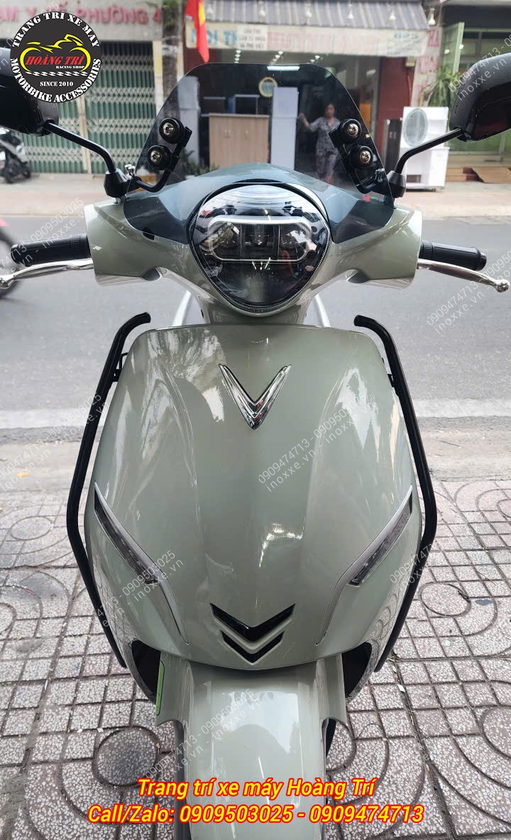Kính chắn gió xe máy điện Vinfast Feliz