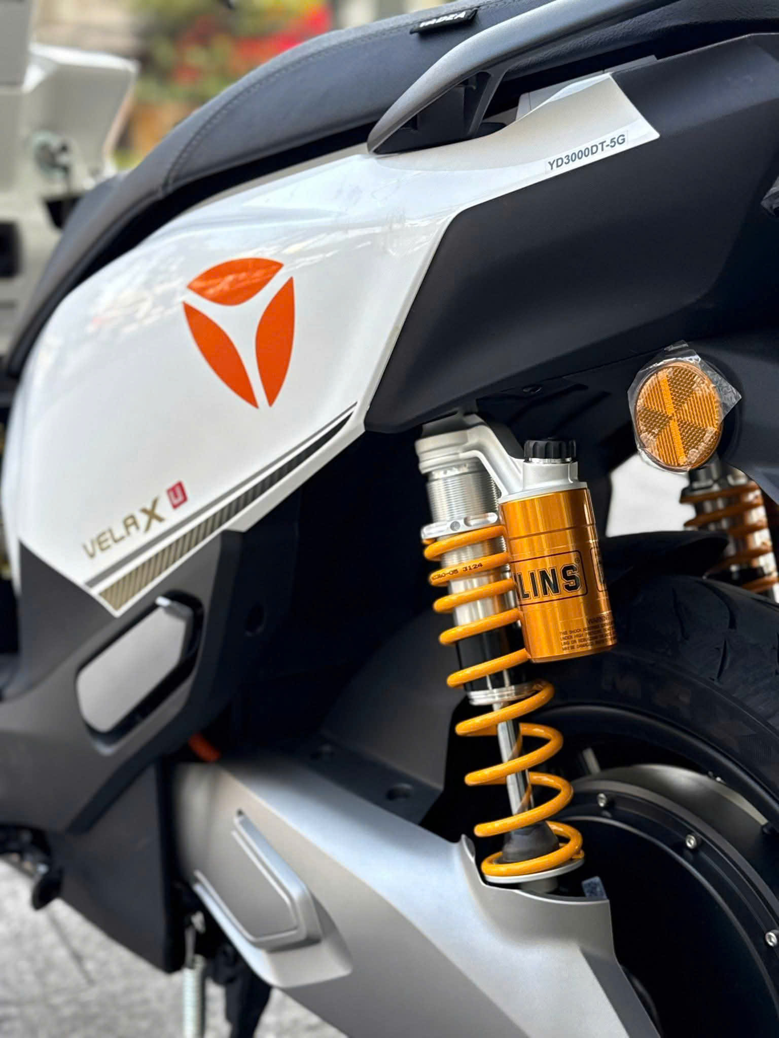 Phuộc Ohlins Yadea Velax YA-404 chính hãng