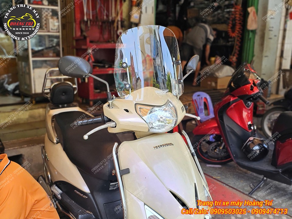 Kính chắn gió cao cho xe Lead