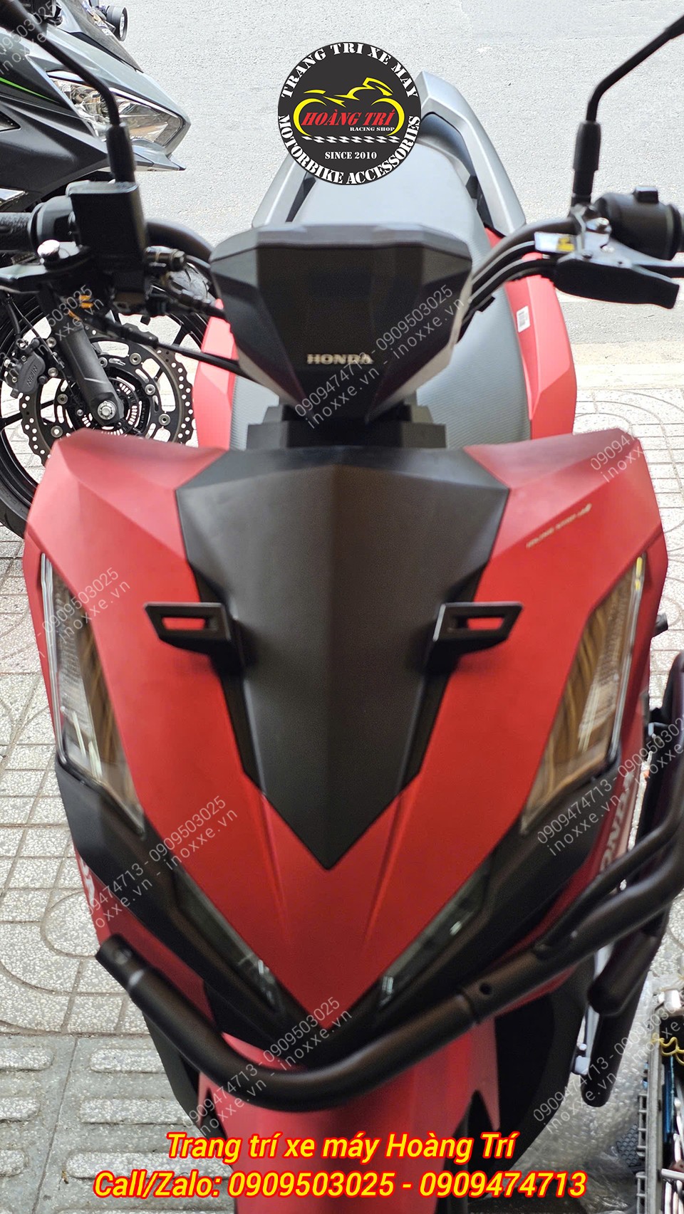 Kính chắn gió ADV-Zhi.Pat độ cho xe Vario 125/150 2025-2026