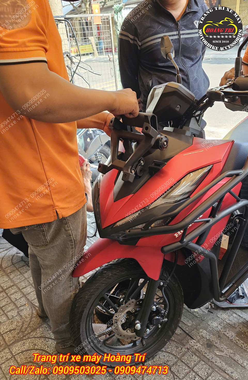 Kính chắn gió ADV-Zhi.Pat độ cho xe Vario 125/150 2025-2026