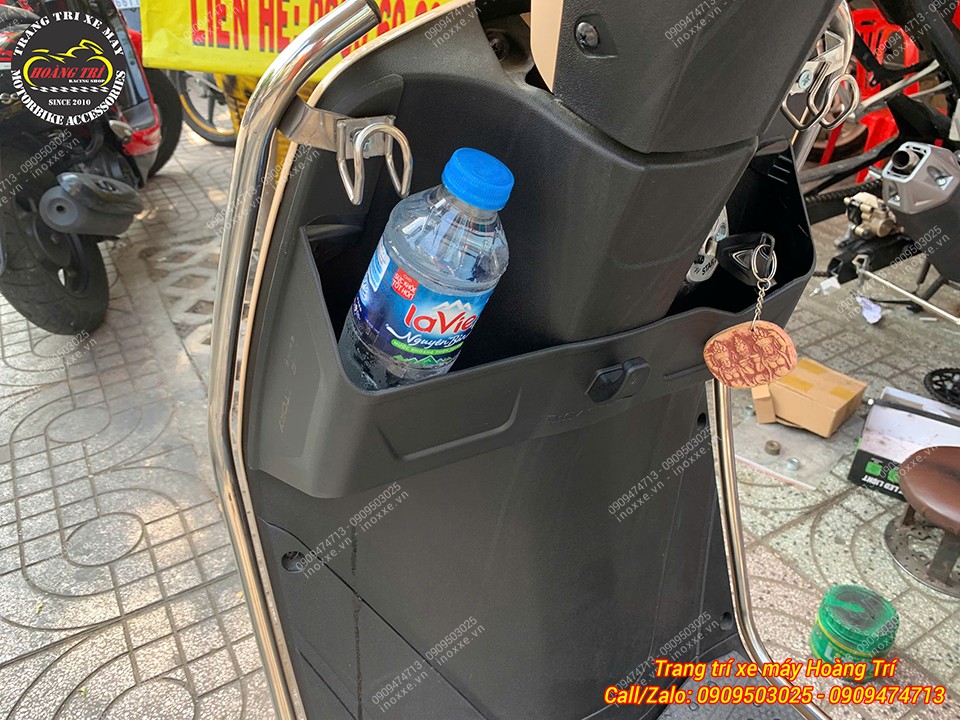 Hộc đựng đồ xe máy điện Vinfast EVO