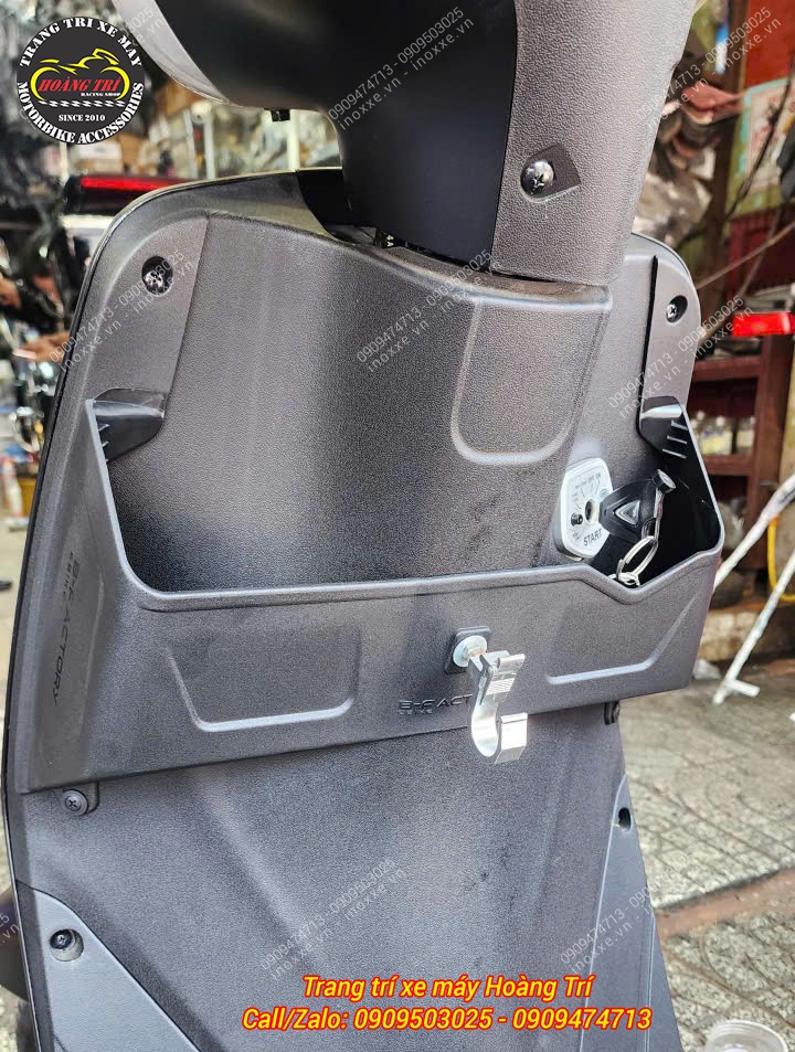 Hộc đựng đồ xe máy điện Vinfast EVO