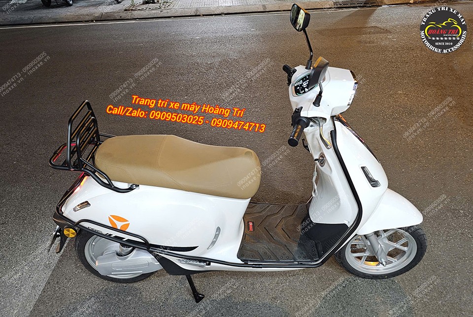Baga sau kiểu Vespa độ cho xe máy điện Yadea