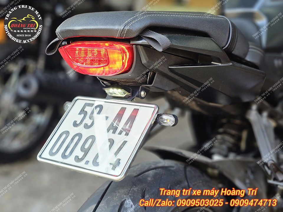 Pát biển số CB650