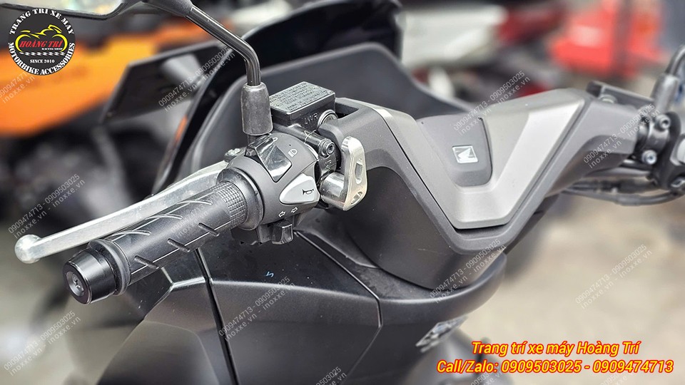 Móc treo đồ PCX - Móc nhôm CNC