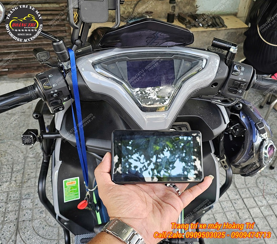 Màn hình ELook 5 inch camera hành trình và dẫn đường