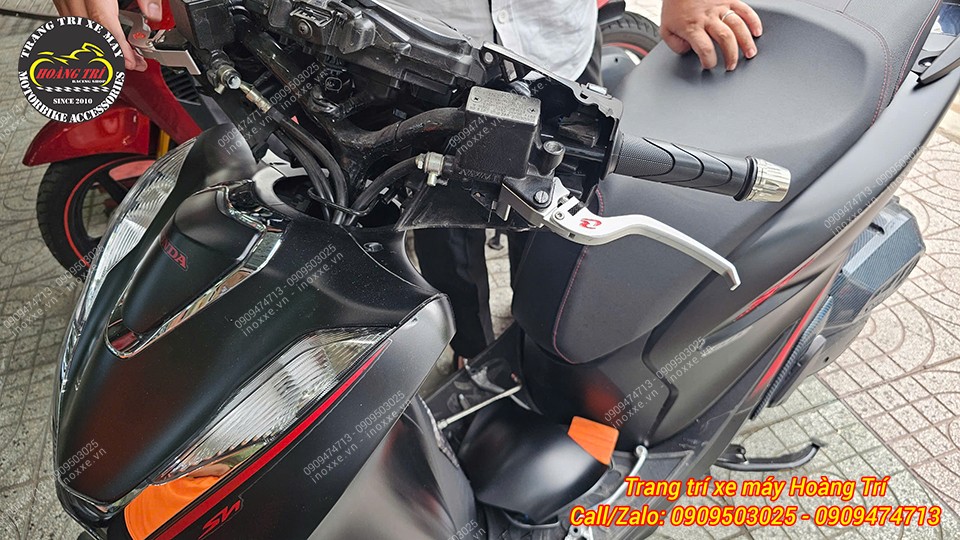 Tay thắng Racing Boy E Plus cho xe SH