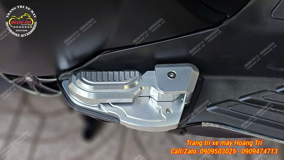 Gác chân sau nhôm HTR lắp xe Vespa Sprint, Vespa Primavera