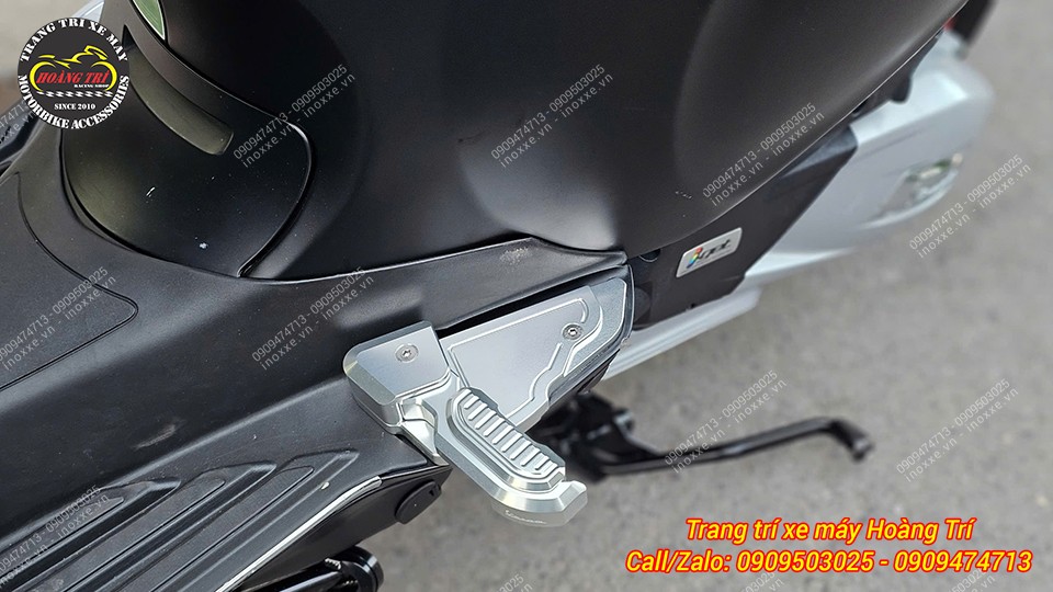 Gác chân sau nhôm HTR lắp xe Vespa Sprint, Vespa Primavera