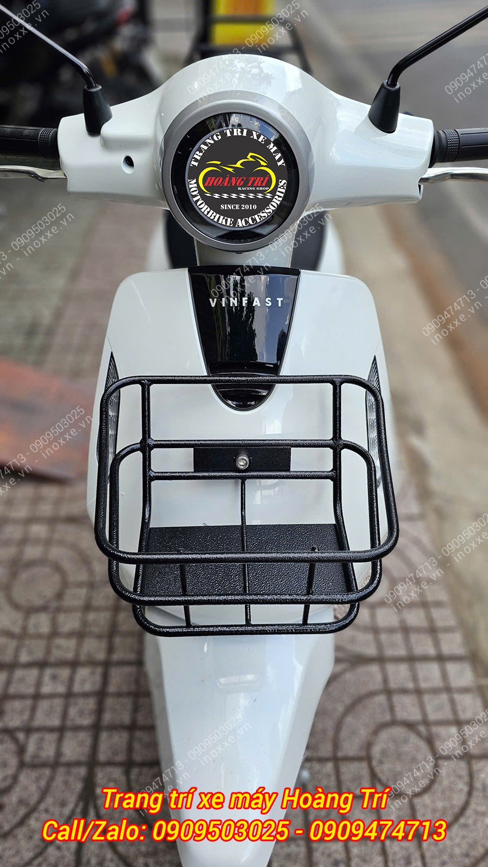 Rổ trước mặt nạ xe máy điện Vinfast EVO