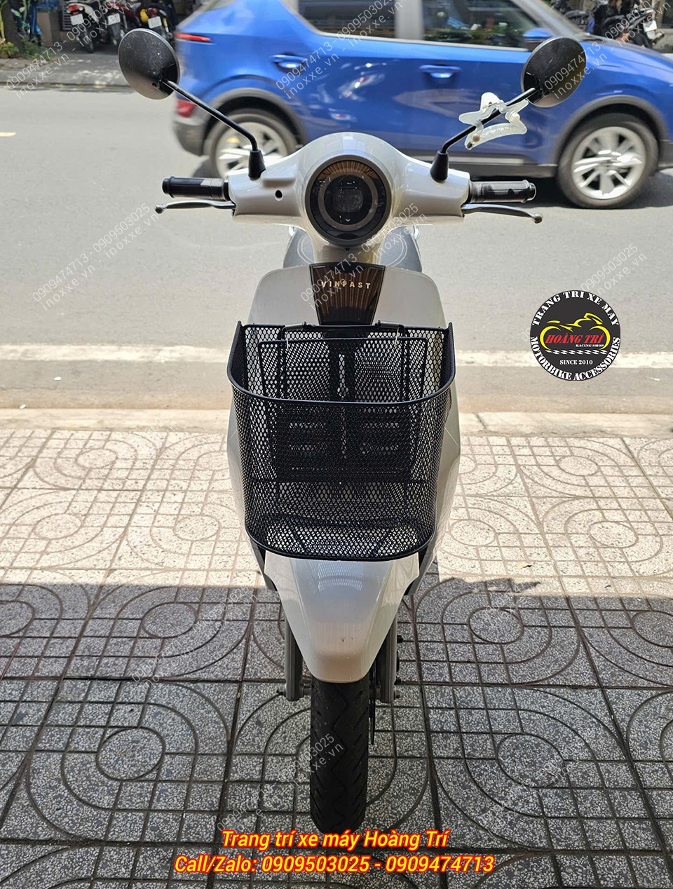 Rổ trước mặt nạ xe máy điện Vinfast EVO