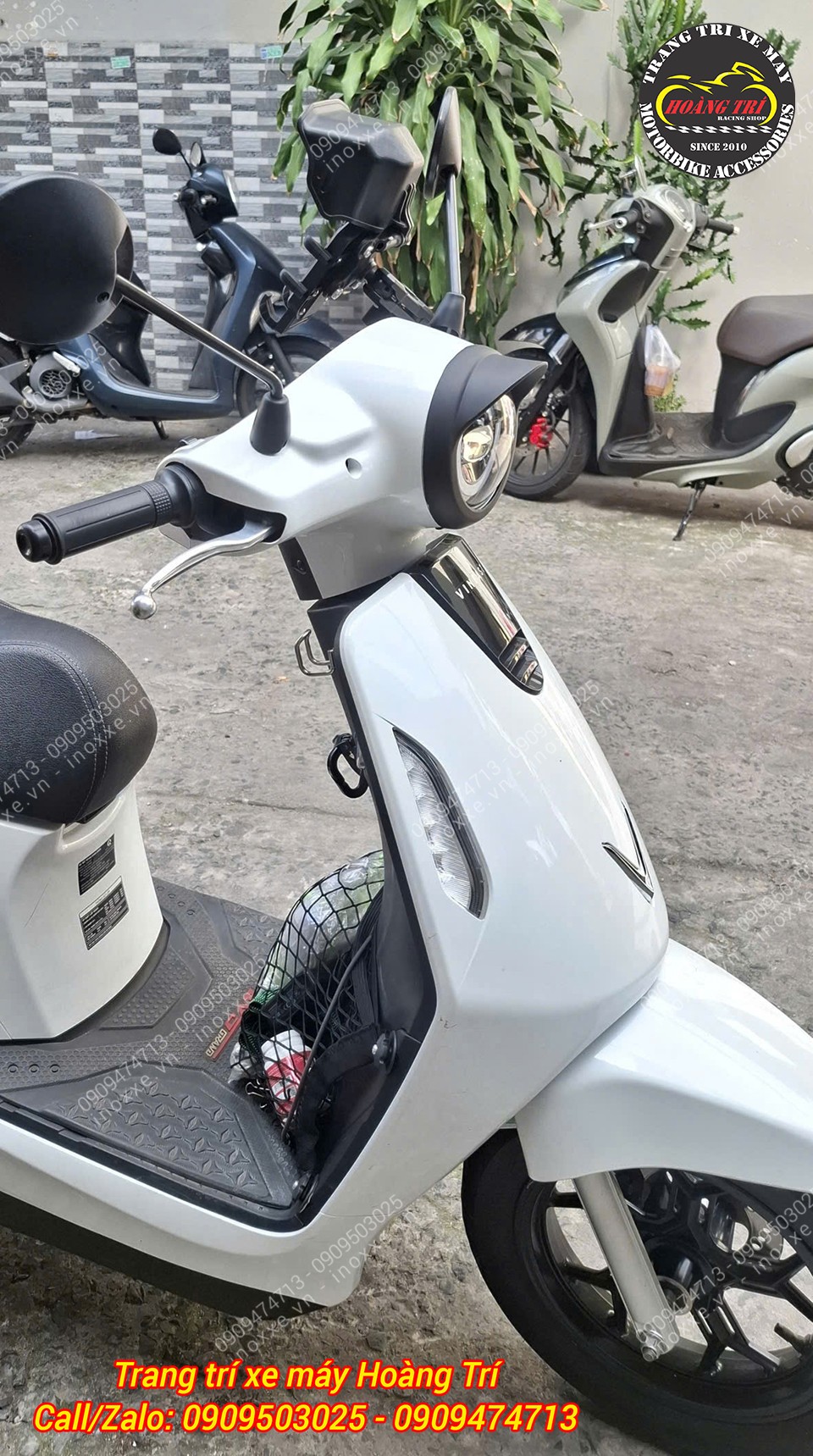 Ốp đèn pha xe máy điện Vinfast EVO